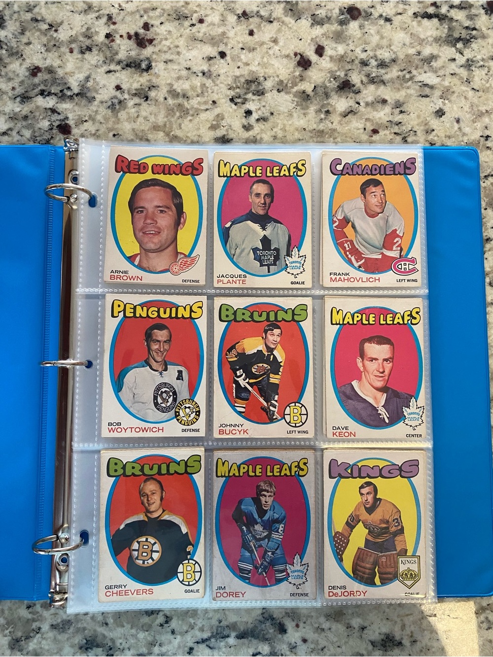 Vintage 1971-72 Opc Partial Hockey card set 77 cards with stars